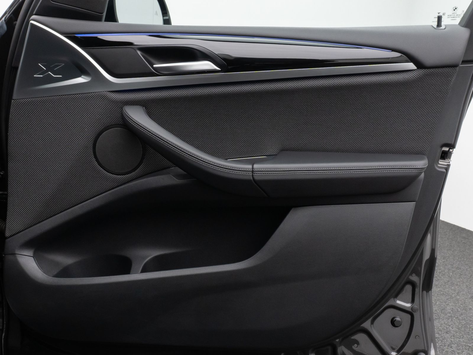 Fahrzeugabbildung BMW X3 xD20d xLine HUD DAB HiFi Lnkrhz Komfort Sport