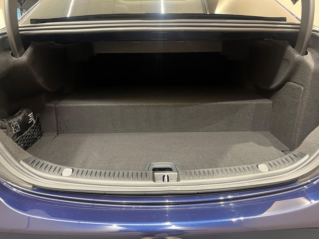 Mercedes-Benz E 300 E300 e 9G *AMG LINE*PANO*BURMESTER*SITZKLIMA*