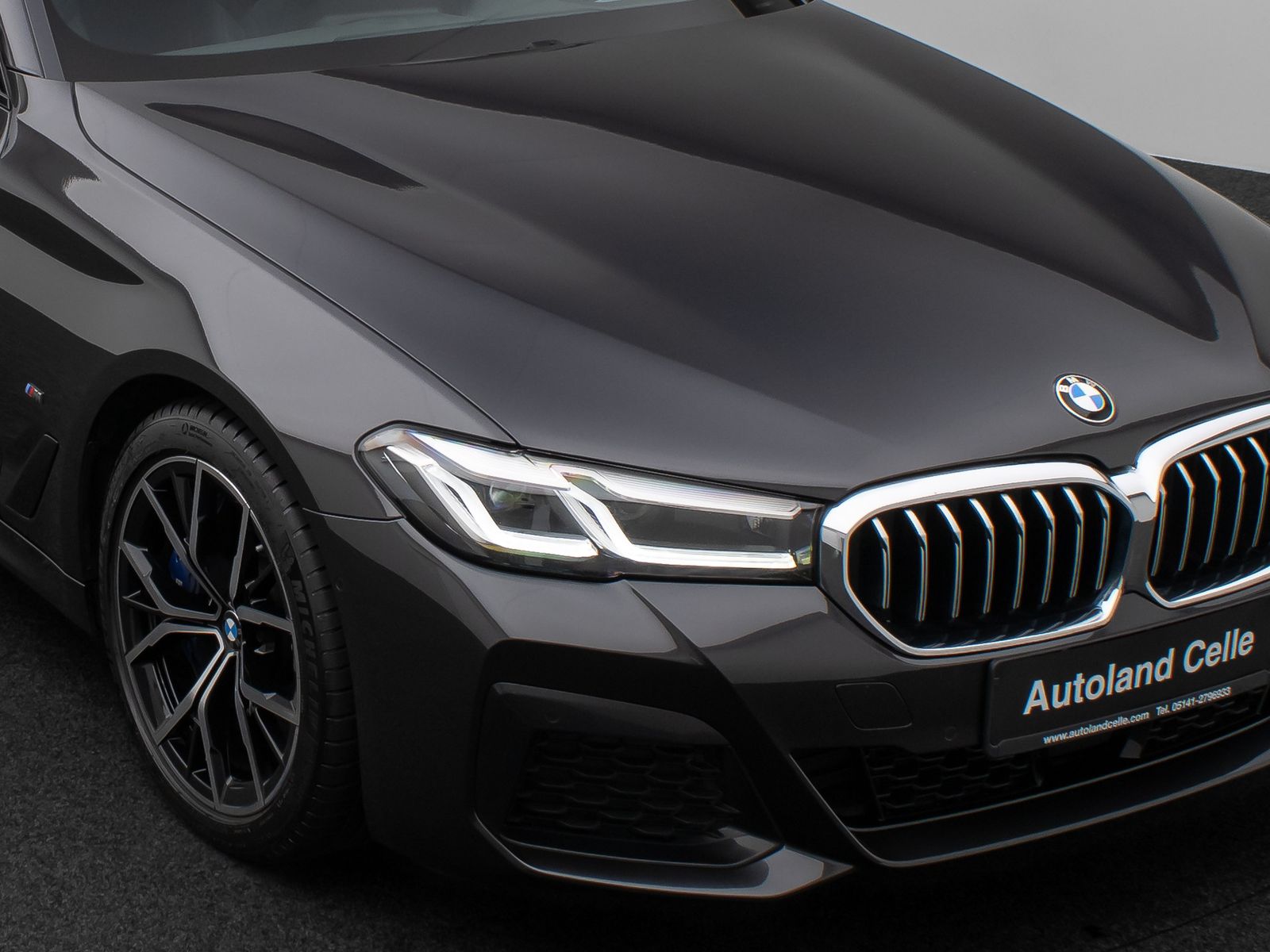 Fahrzeugabbildung BMW 540d xD M Sport Kamera HUD DAB H/K 4xKlima AHK