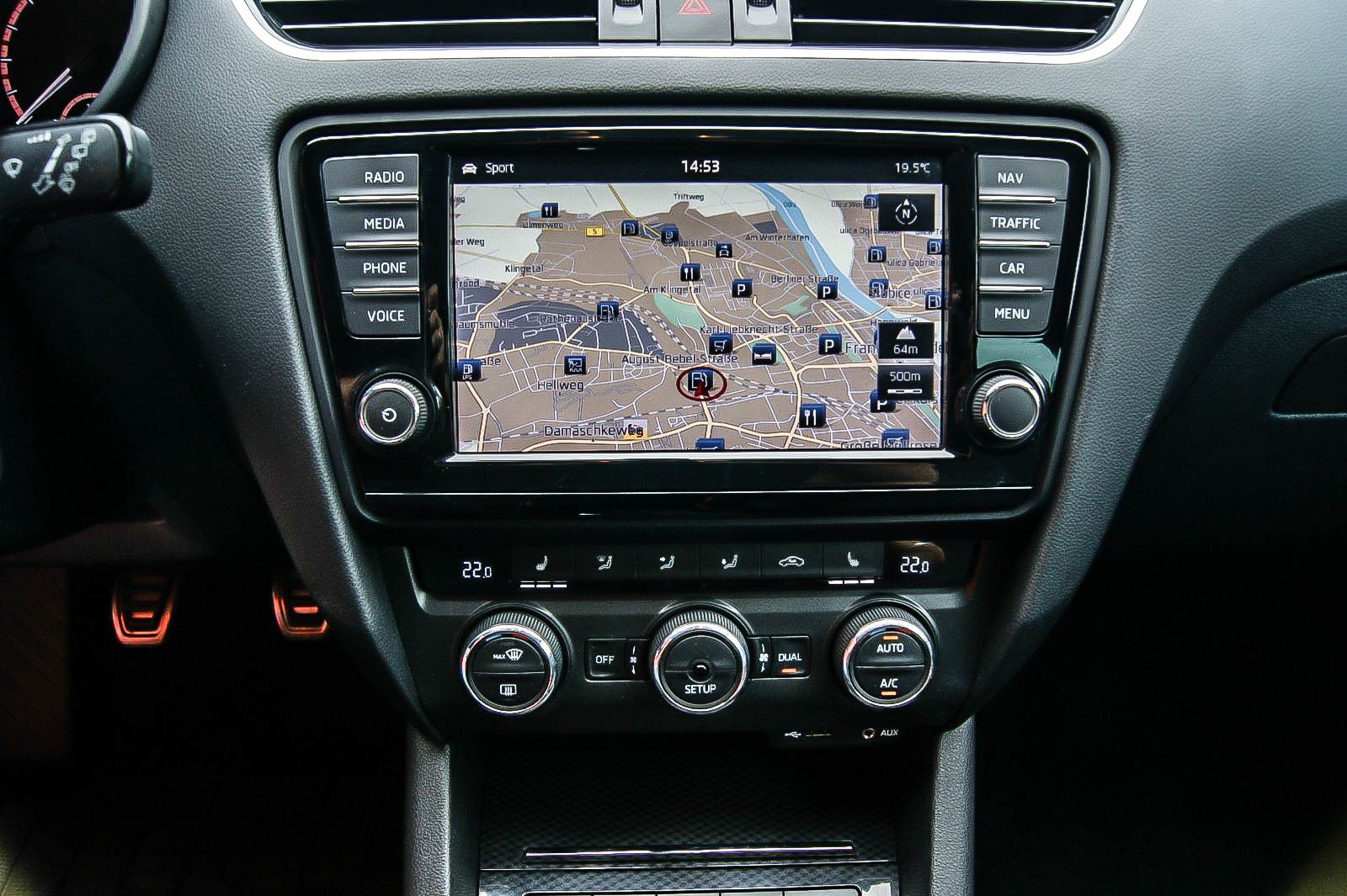 Fahrzeugabbildung SKODA Octavia Combi RS 20TSI CHALLENGE XL LEDER XENON