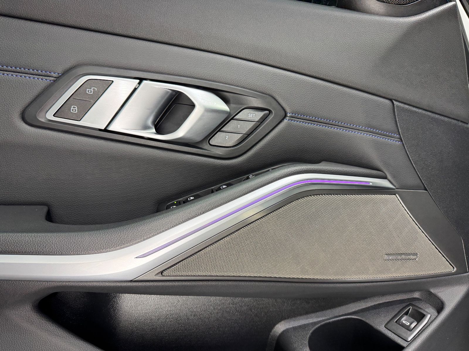 Fahrzeugabbildung BMW M340i xDrive Touring|LASER|NAVI|PANORAMA|ACC|AHK