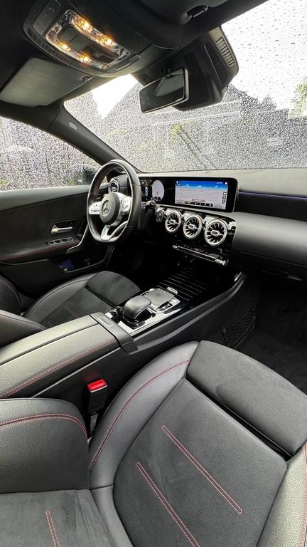 Mercedes-Benz A 220