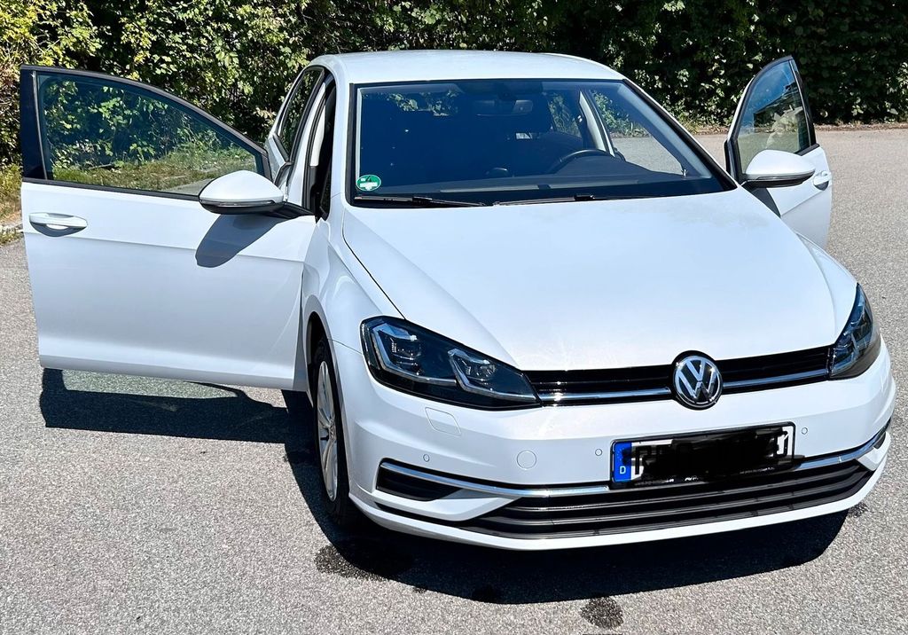Image of Volkswagen Golf