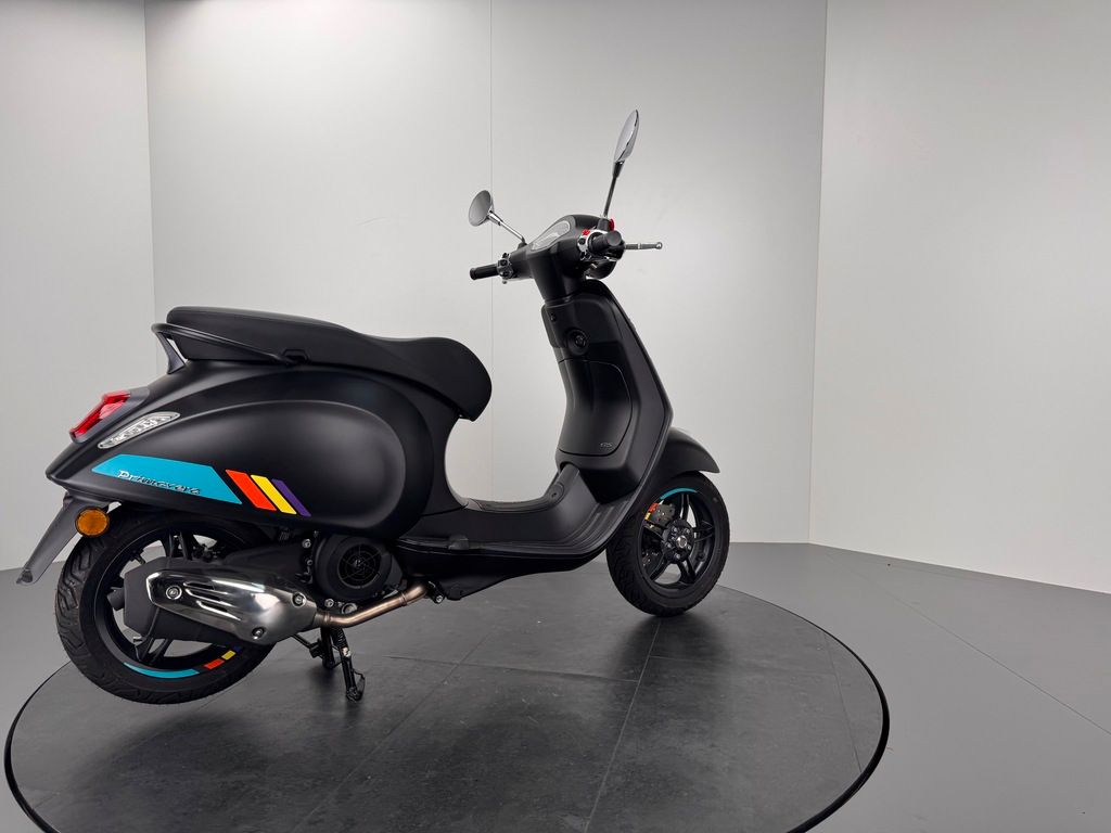 Fahrzeugabbildung Vespa PRIMAVERA 125 SPORT E5+ *NEUFAHRZEUG