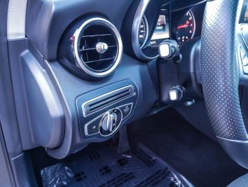 Fahrzeugabbildung Mercedes-Benz C 180 T 7G-TRONIC Avantgarde LED COMAND PARKASSI