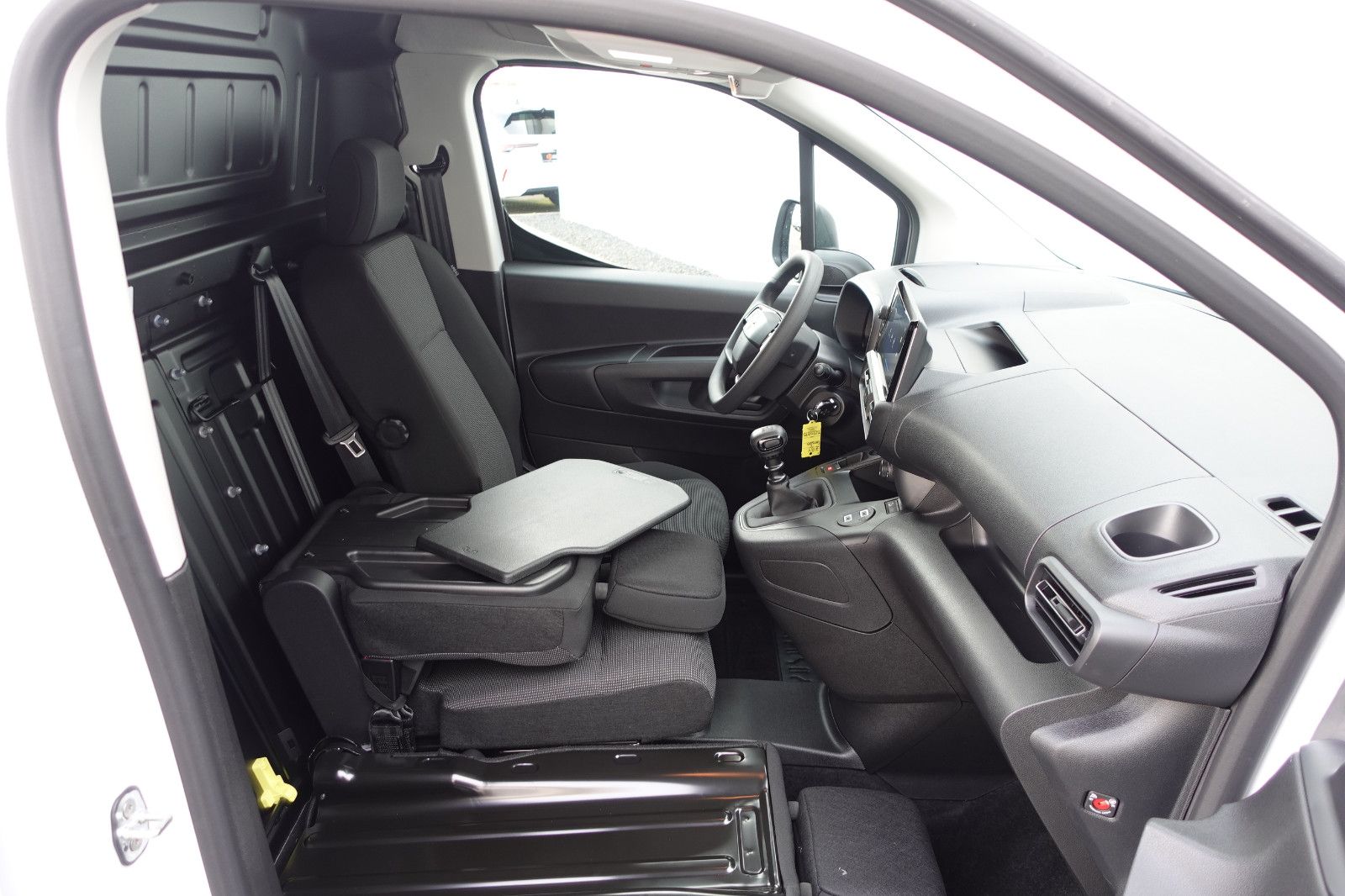 Fahrzeugabbildung Opel Combo Cargo XL erhöhte Nutzlast - Allwetter