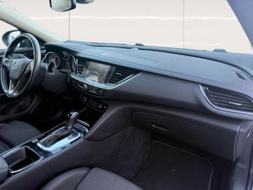 Opel Insignia - 12
