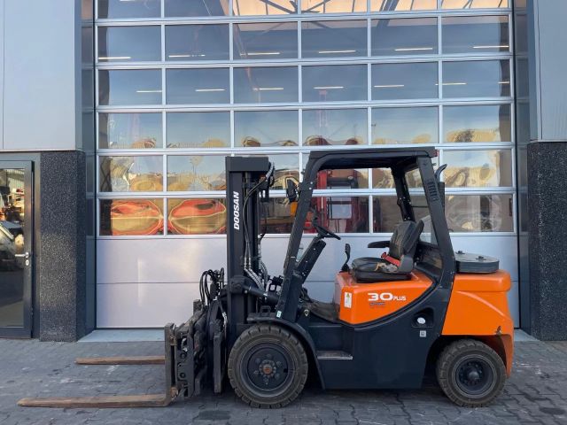 Doosan D30GP