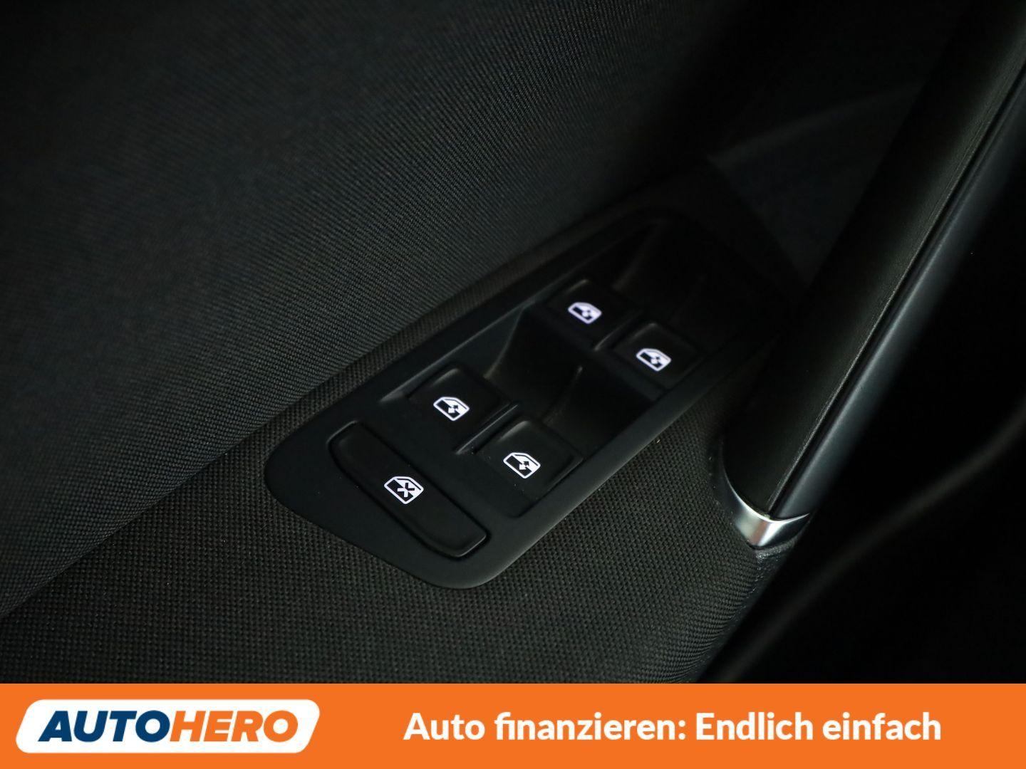 Volkswagen Golf VII 1.4 TSI Sound*NAVI*ACC*PDC*SHZ*KLIMA*