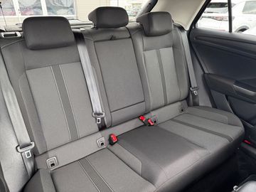 Volkswagen T-Roc Life 1.0 l TSI 110 PS 6-Gang