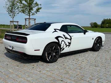 Dodge Challenger - 5