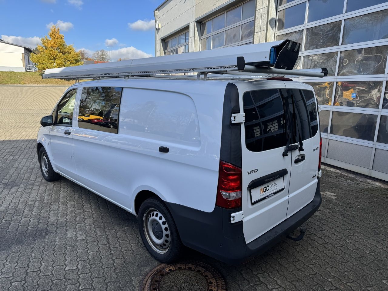 Fahrzeugabbildung Mercedes-Benz Vito 116CDI Mixto extralang 4x4 Klima*AHK*Regale