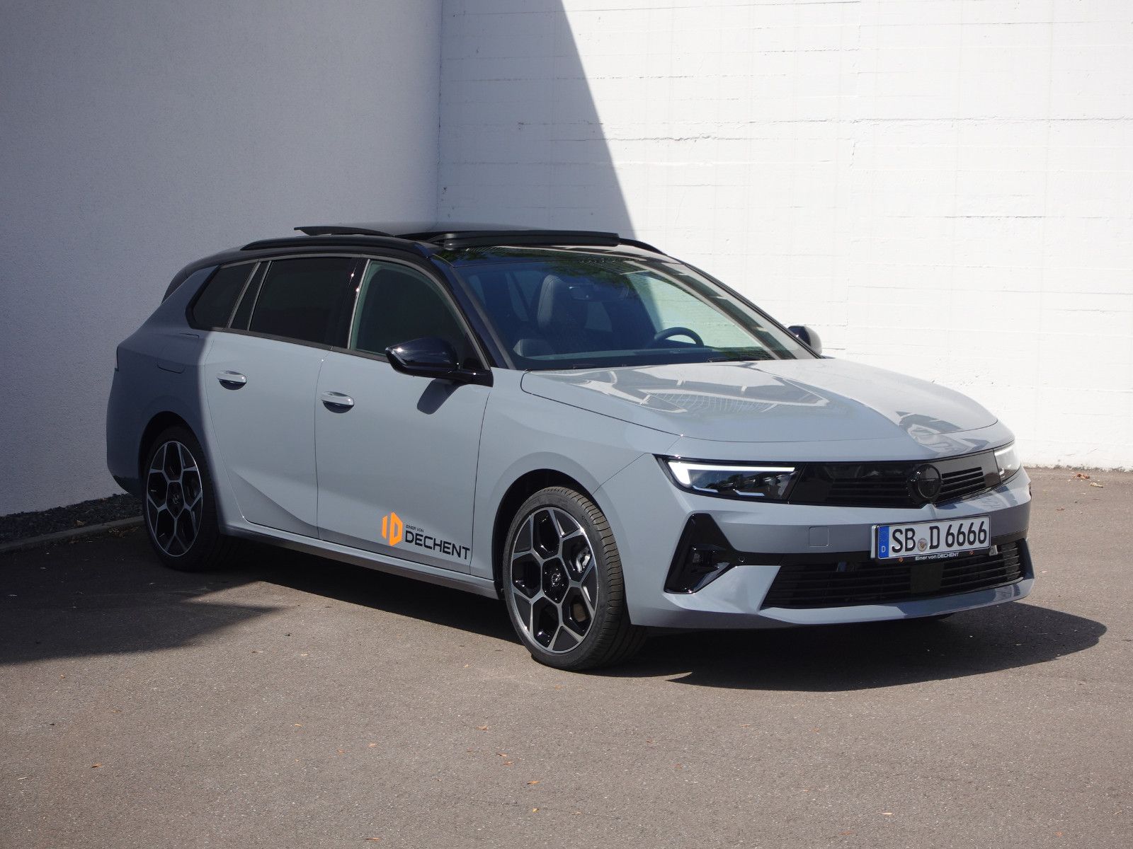 Fahrzeugabbildung Opel Astra ST Hybrid GS AHK,LED Pixel,Navi,Kamera,PDC