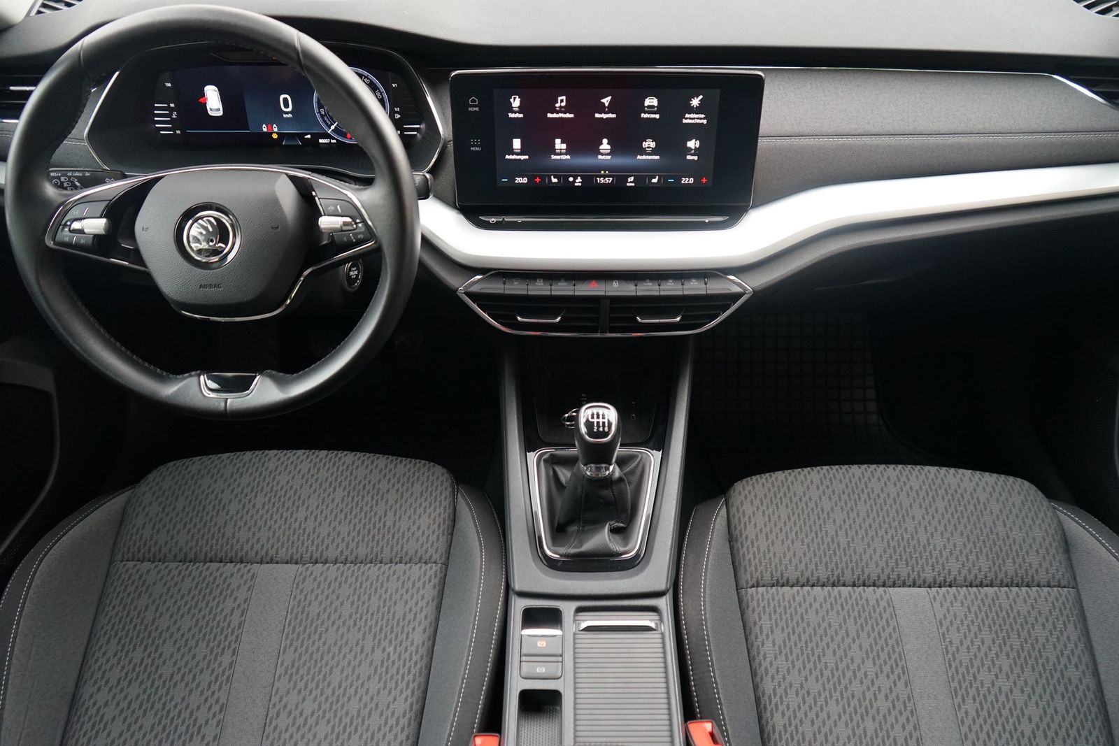 Skoda Octavia Combi 1.5 TSI First Edition LED Navi PDC foto 10