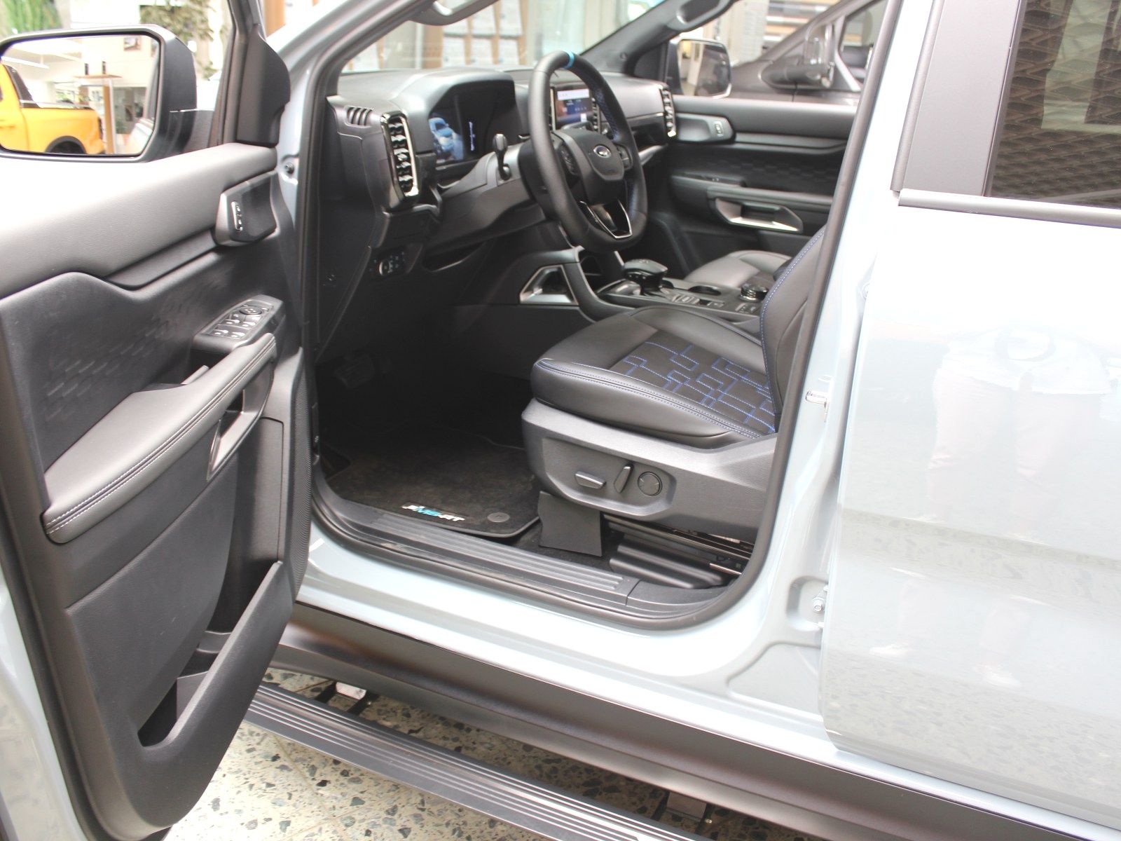 Fahrzeugabbildung Ford Ranger MS-RT e-4WD Doppelkabine