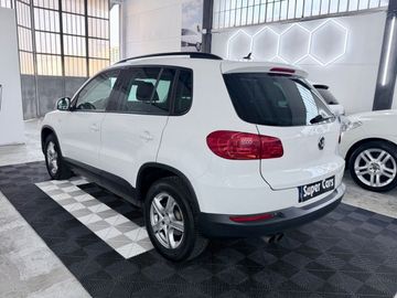 Volkswagen Tiguan - 4