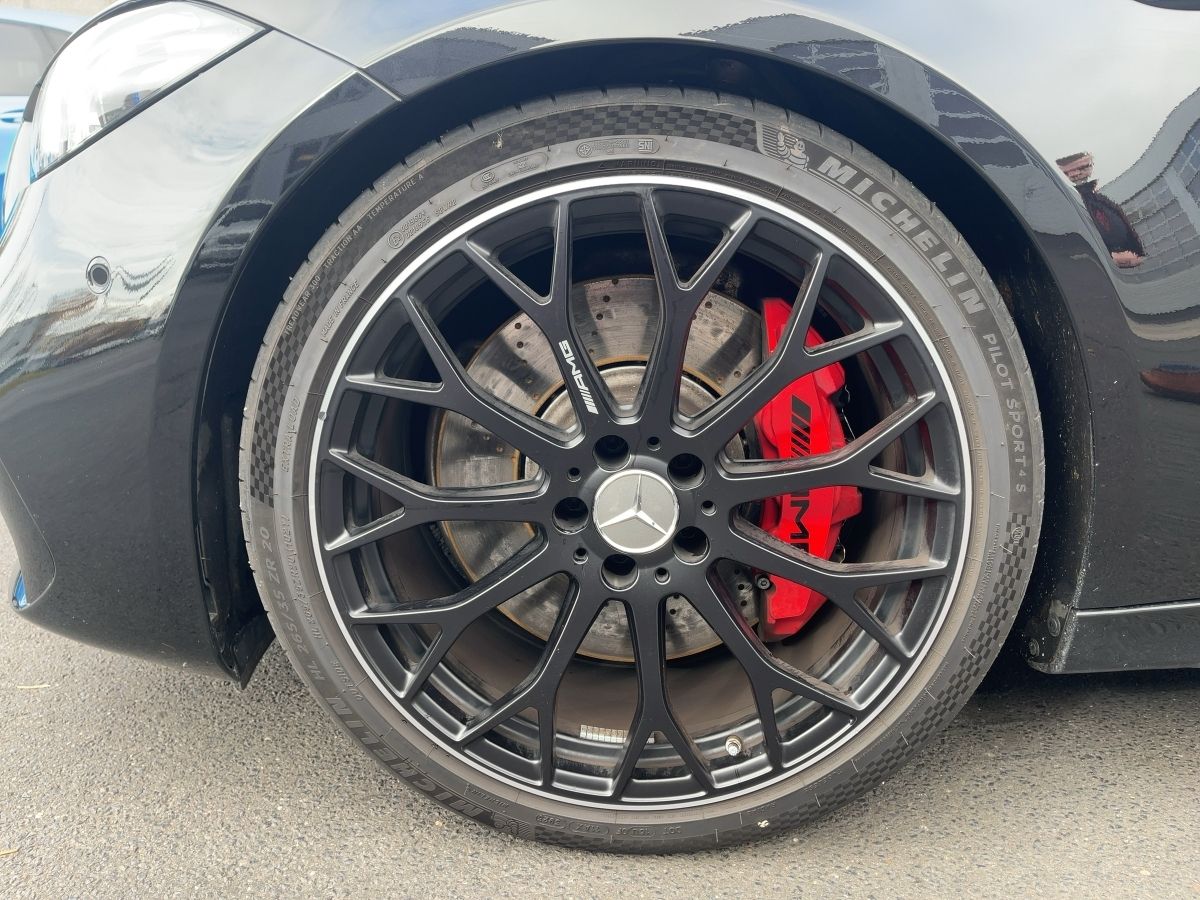 Fahrzeugabbildung Mercedes-Benz C 63 S E-Performance AMG/Night-II/Pano/360°