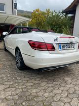 Mercedes-Benz E 320 Cabriolet E 320 - - Mercedes-Benz E 320 mit Benzin-Antrieb