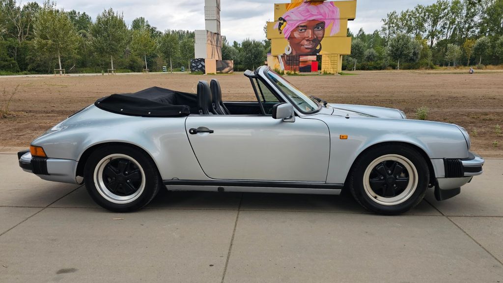 PORSCHE 911 1985