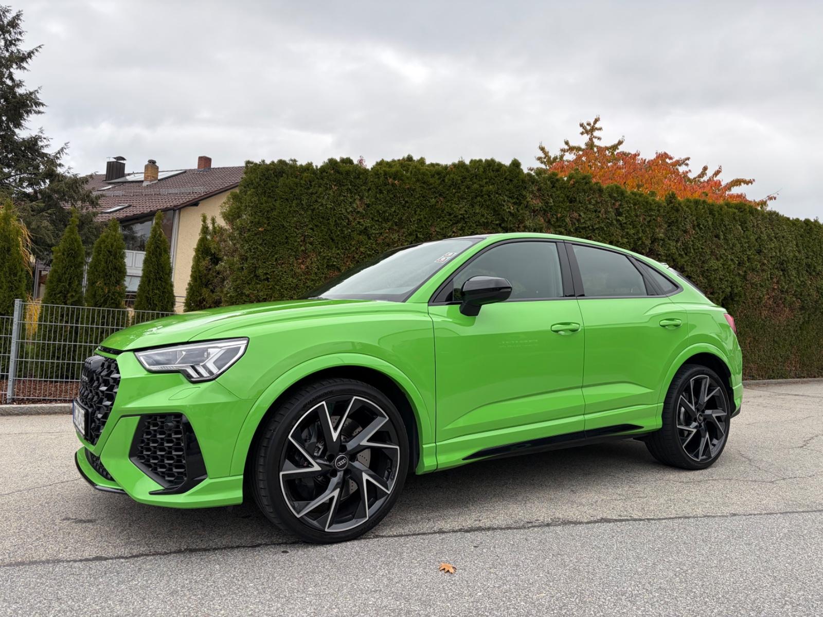 Audi RSQ3