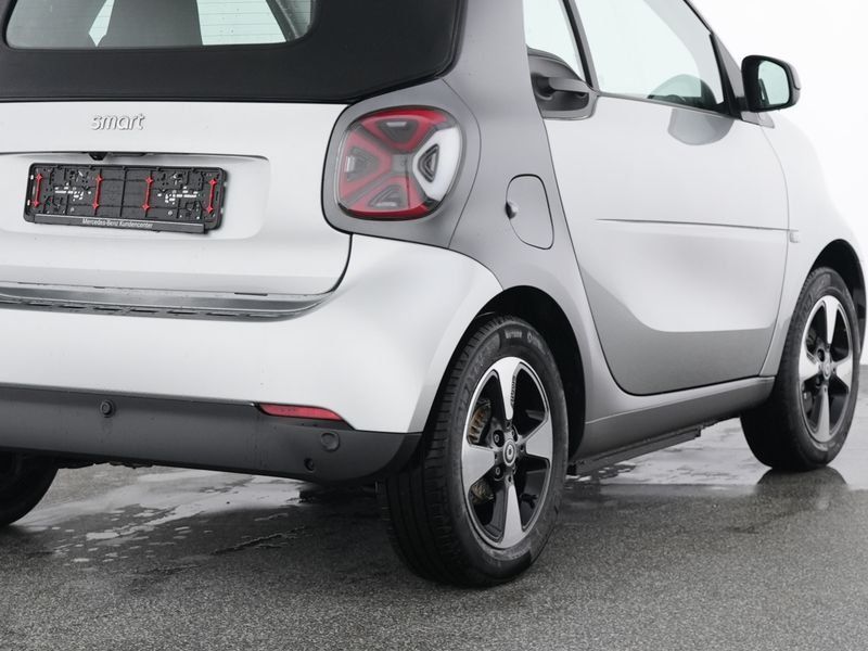 Fahrzeugabbildung Smart EQ cabrio passion 22KW*LED*WINTER-PAKET*KAMERA