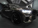 BMW X6 M50i - BMW X6: 6x6