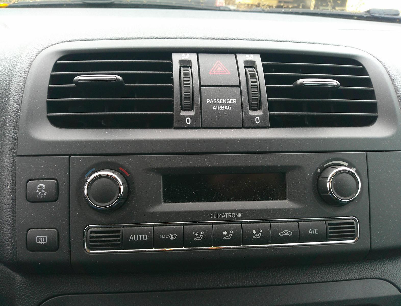 Skoda Fabia 2013 — photo 12