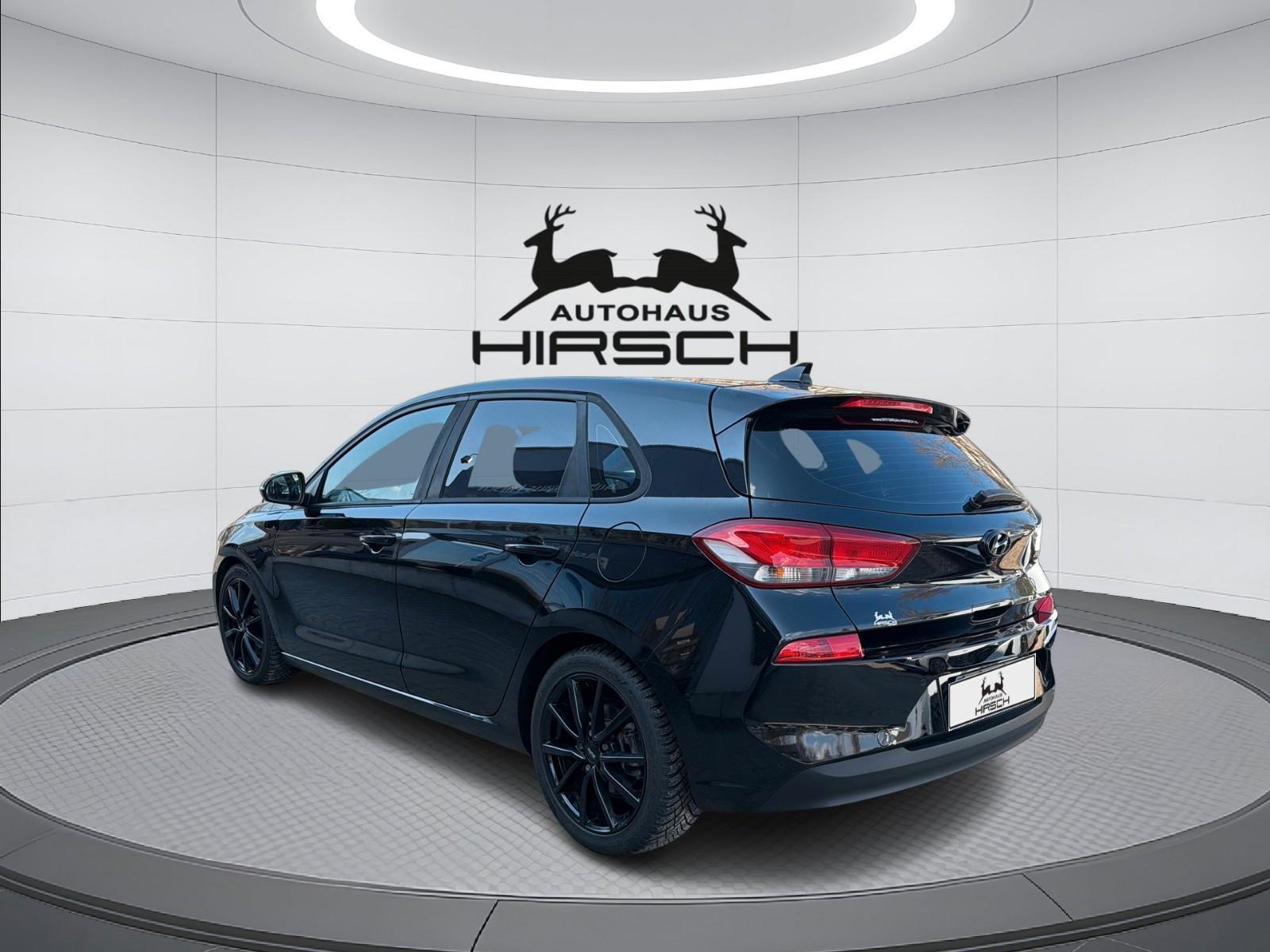 Hyundai i30 1.6 CRDI DCT Trend Navi SHZ RFK