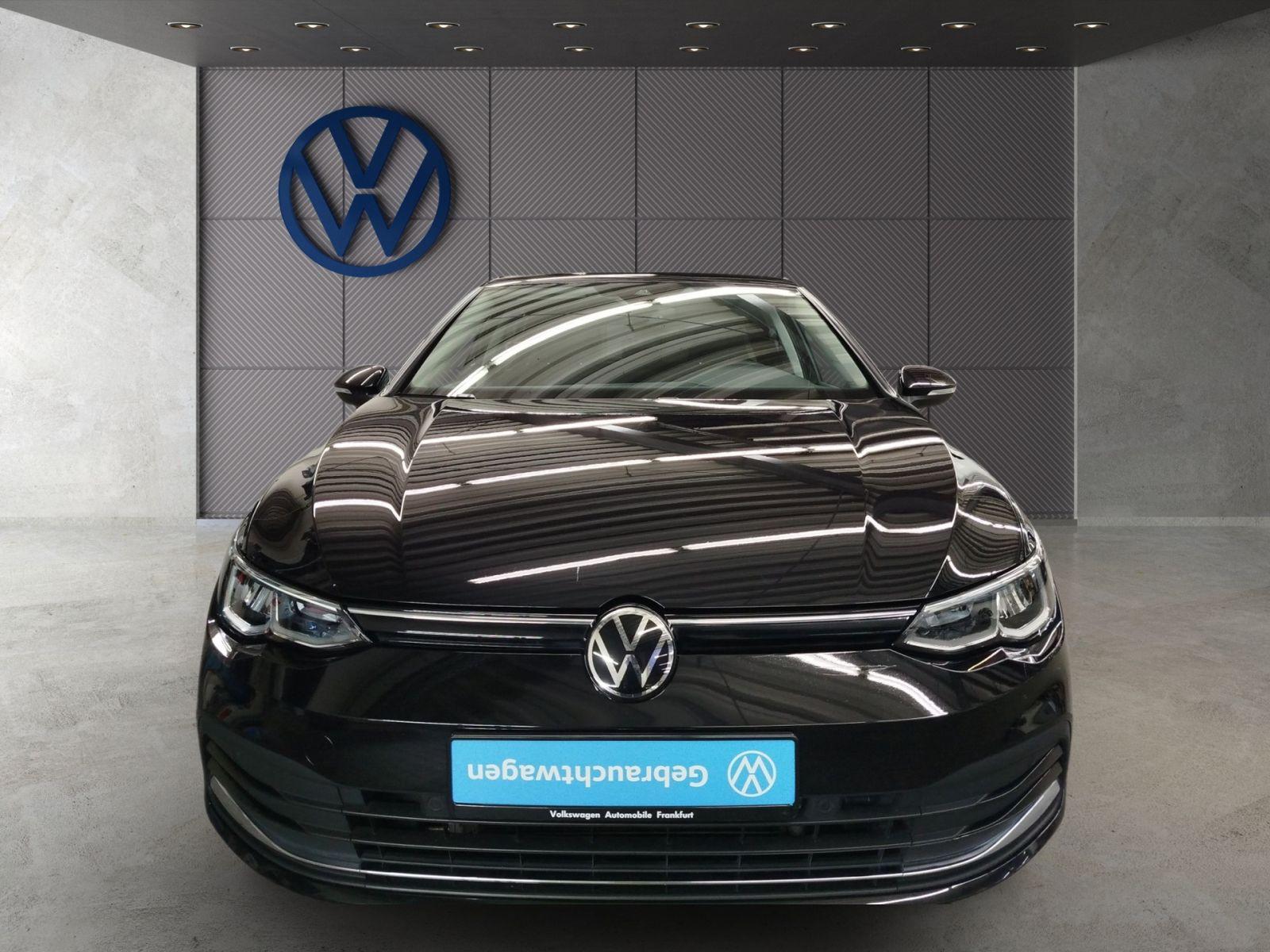 Volkswagen Golf VIII 1.5 TSI Life Navi ACC DAB+ LED