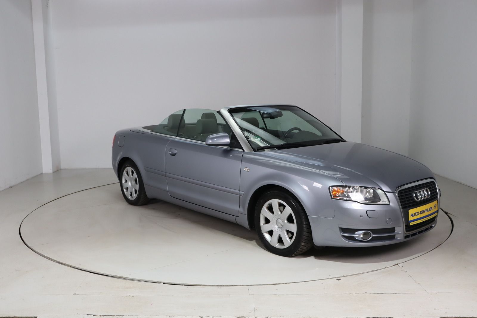 Fahrzeugabbildung Audi A4 Cabriolet 2.0 TDI Top-Zustand * Automatik