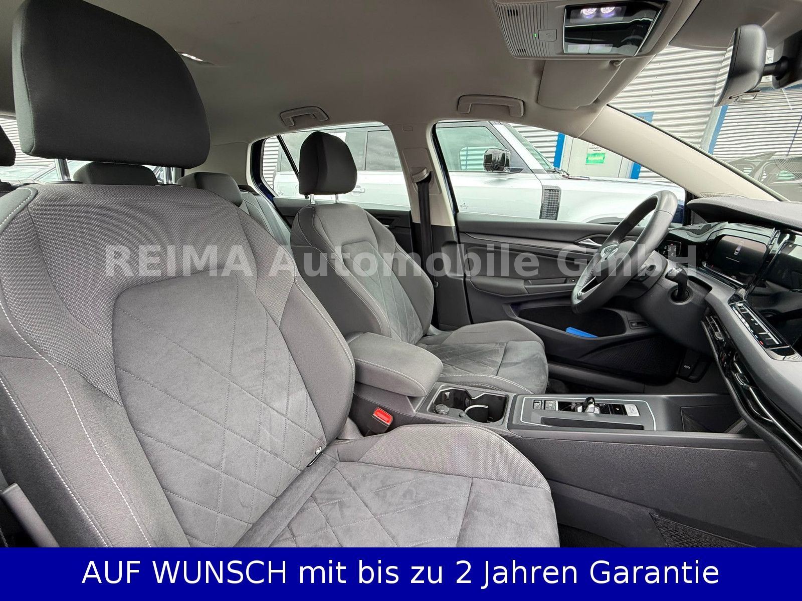 Fahrzeugabbildung Volkswagen Golf VIII Lim. Style eHybrid, ACC, LED, AHK