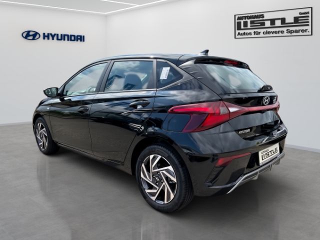 Fahrzeugabbildung Hyundai i20 Facelift 1.0 T-Gdi 48V DCT 100PS Trend Navi