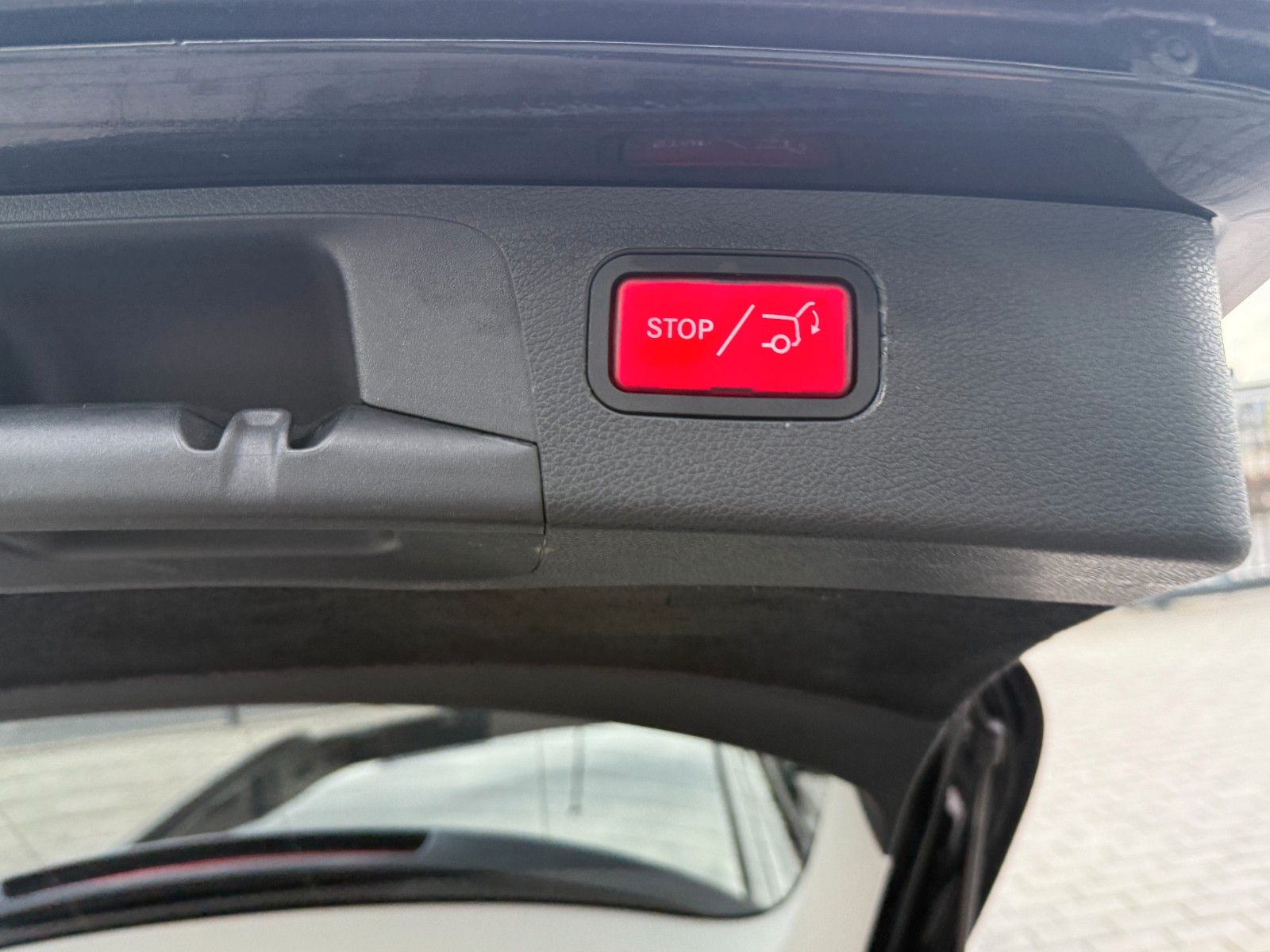 Fahrzeugabbildung Mercedes-Benz T-Modell E 200,Navi,Sitzh.