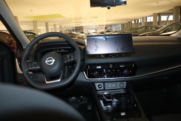 Fotografie des Nissan X-Trail 1.5 VC-T e-POWER Tekna+