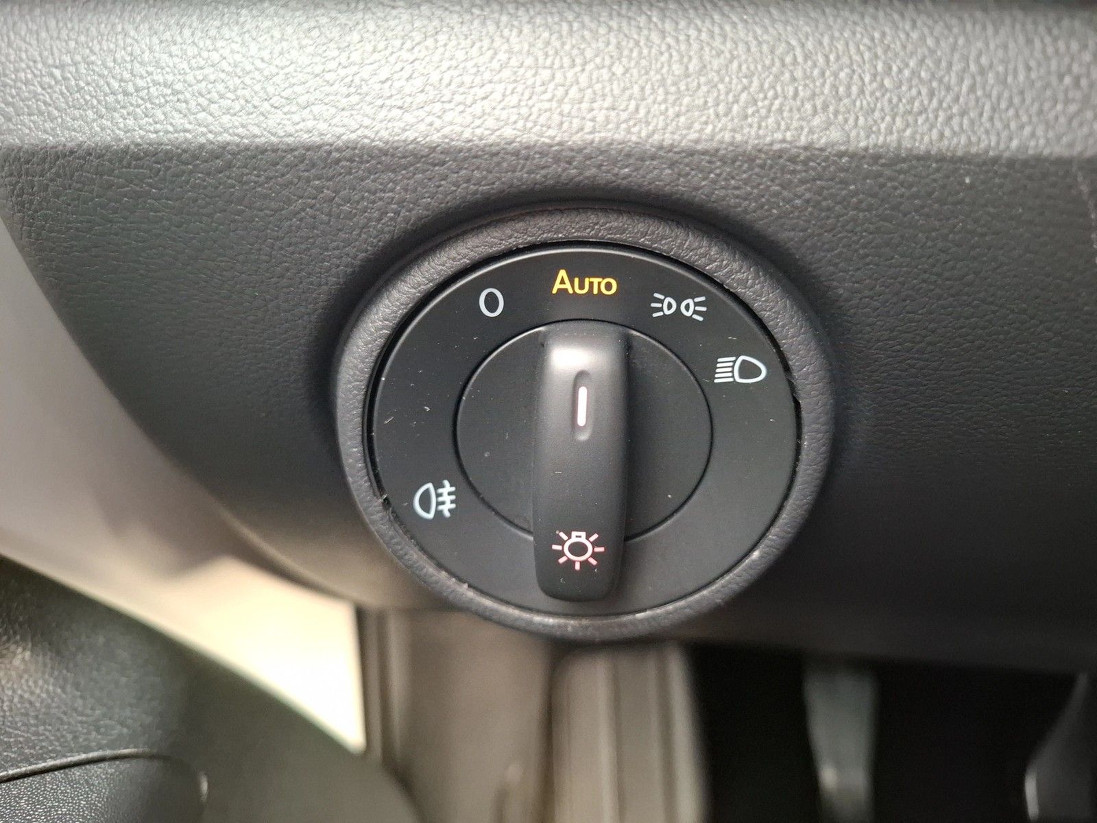 Fahrzeugabbildung Volkswagen up! 1.0 Klima DAB GRA RFK