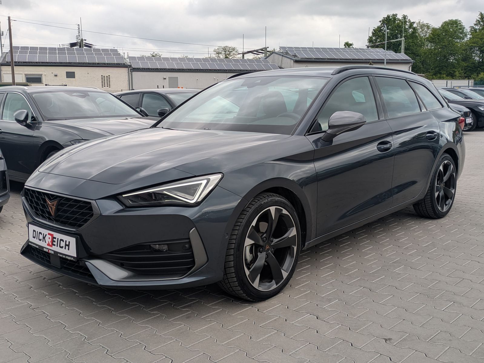 Fahrzeugabbildung CUPRA Leon 1.5 eTSI DSG MATRIX-LED*ACC*APP*KAMERA*18"