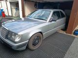 Mercedes-Benz Einzelstück Oldtimer Mercedes W124Coupe Um... - Mercedes-Benz E 230: W124