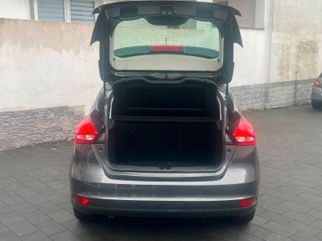 Ford Focus - 9