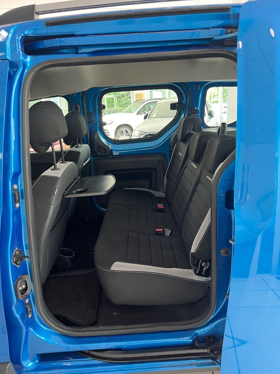 Fahrzeugabbildung Dacia Dokker Stepway*Kamera