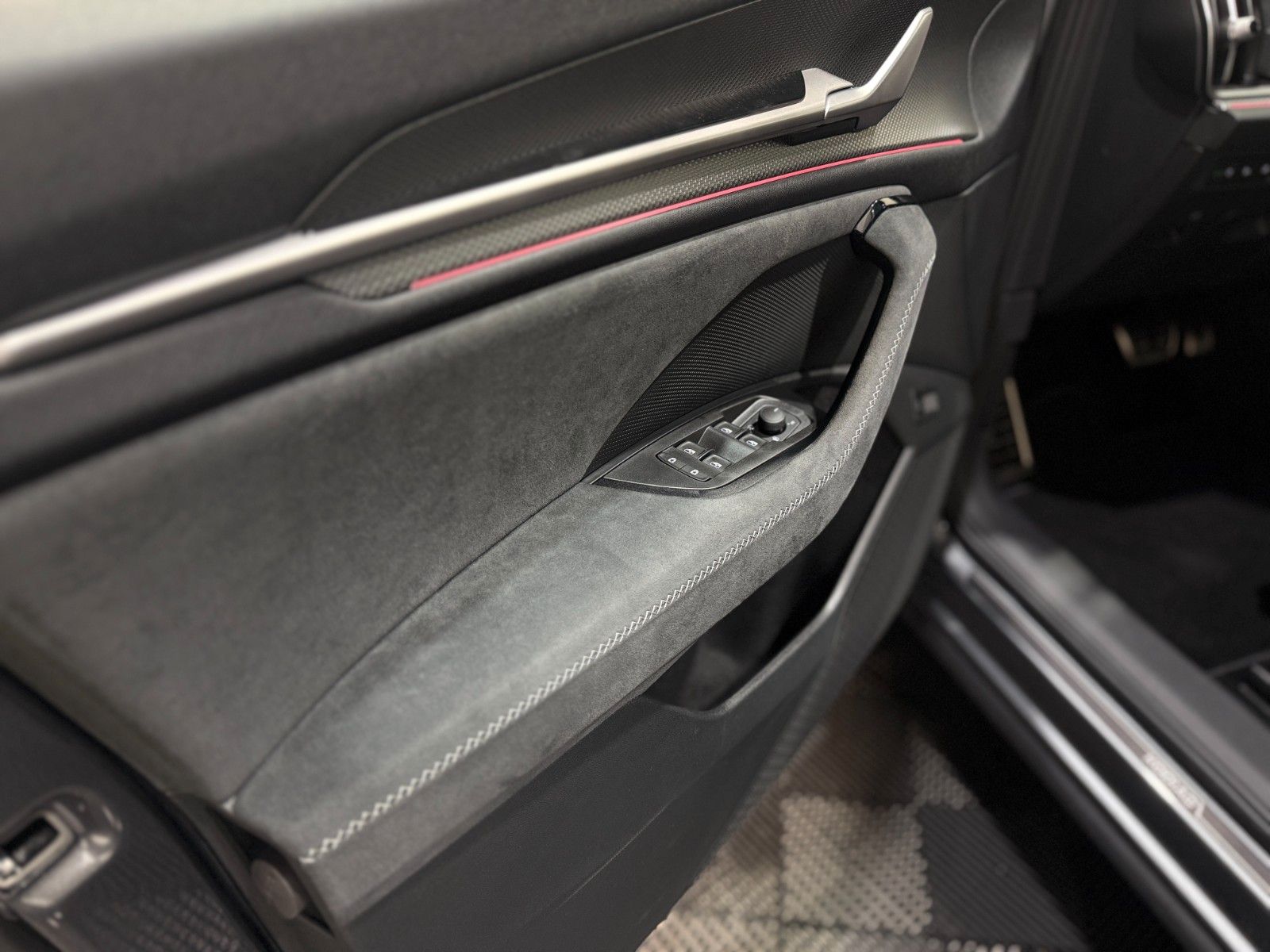 Fahrzeugabbildung SKODA Kodiaq 1.5 TSI DSG Sportline