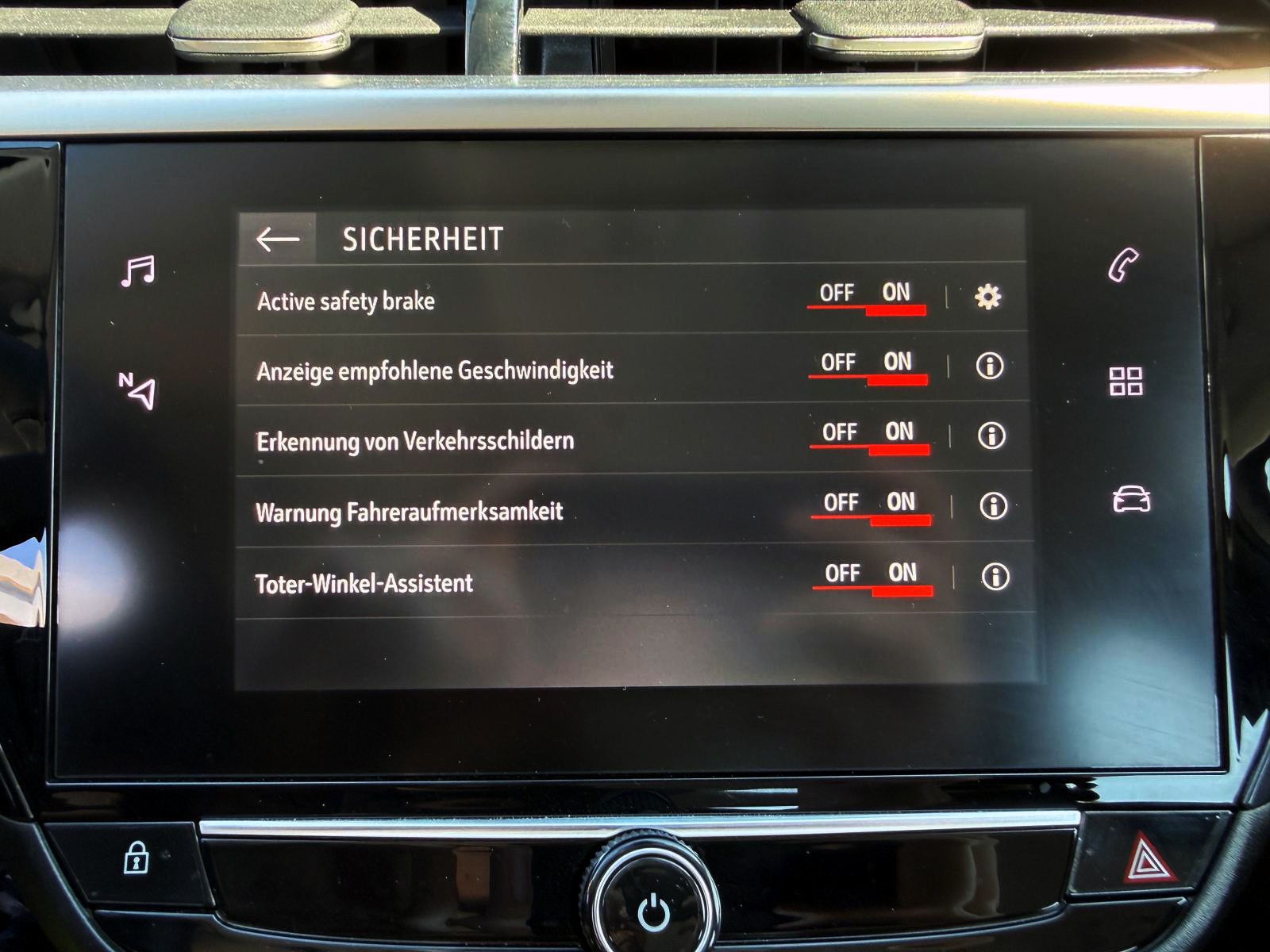 Fahrzeugabbildung Opel Corsa-F Elegance 1.2 Turbo LED SHZ NAV TEMP PDC