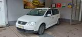 Volkswagen Touran 1.6 Conceptline - Volkswagen Touran Conceptline mit Benzin-Antrieb