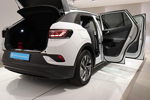 ID.4 Pure 125kW IQ-LIGHT AHK Wärmepumpe Anschlus