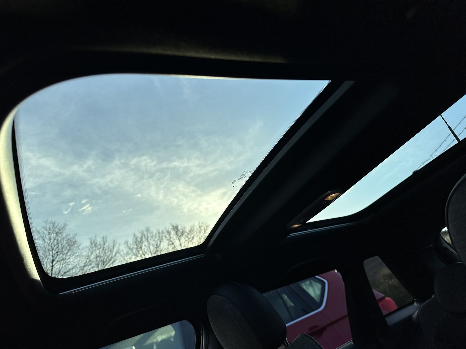 Fahrzeugabbildung MINI Cooper S Classic Trim NAV+LED+PANO+HEAD-UP+H&K