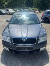 Skoda Octavia Combi 2.0 TDI PD Elegance - Skoda Octavia aus 2006: Elegance
