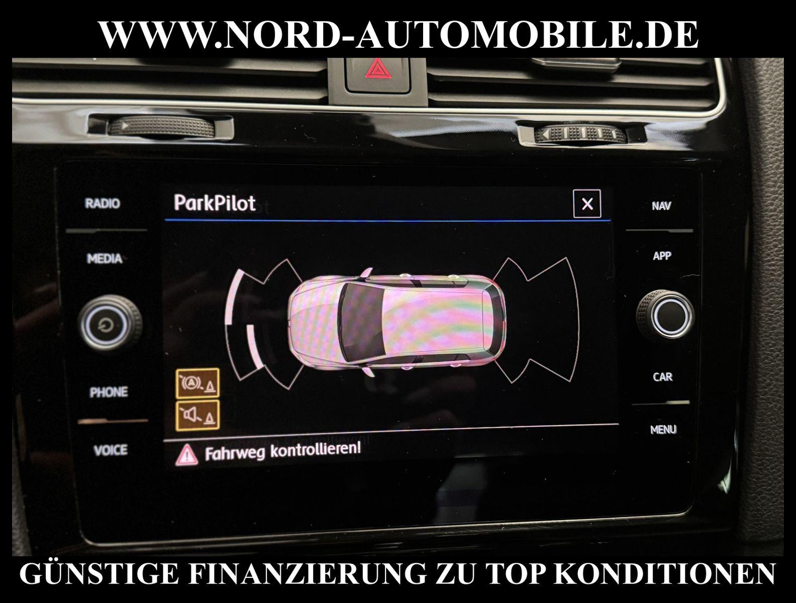 Volkswagen Golf Limo 2.0 TDI DSG R-Line Dig.Cockpit*Navi*