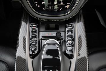 صورة مصغرة 18 لـ 2020 Aston Martin DBX