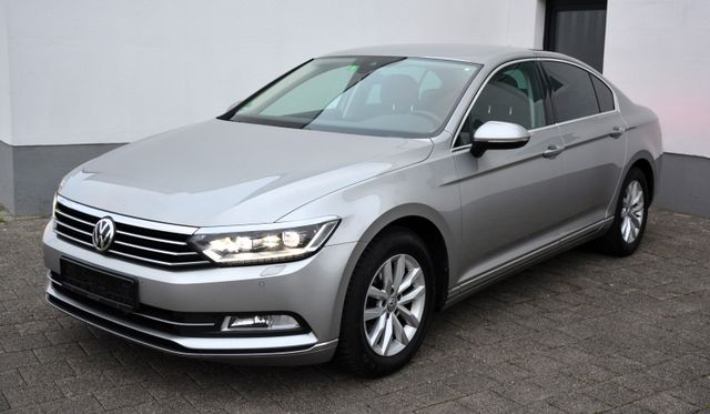 Volkswagen Passat Comfortline LED Scheinw. WEBASTO NAVI DSG