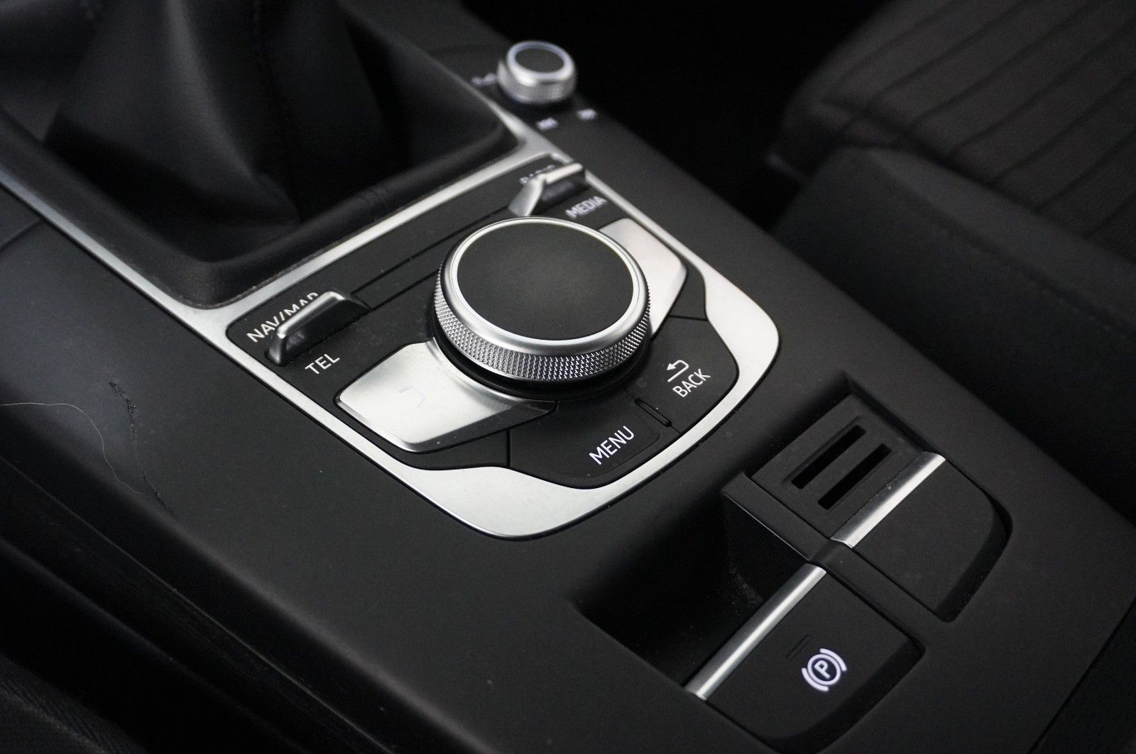Fahrzeugabbildung Audi A3 Sportback 1.4 TFSI SPORT NAVI/SH/BI-XENON/PDC