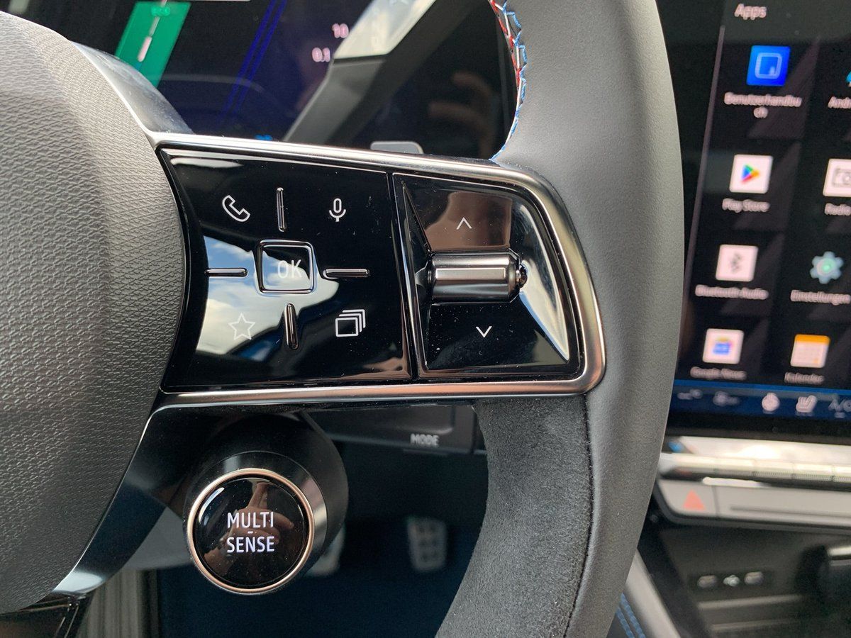 Renault Rafale - Bild 23